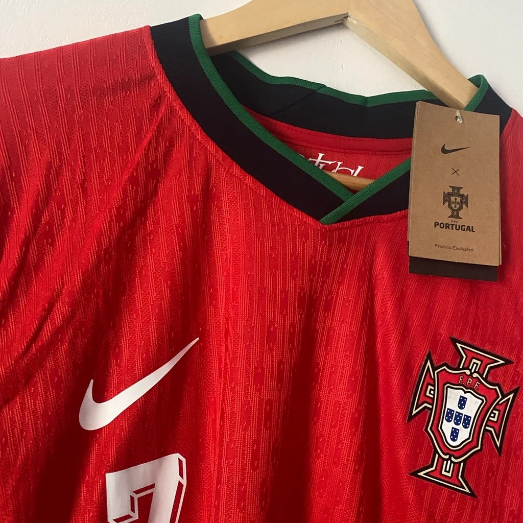 Player Version Portugal 2024/25 Home Ronaldo #7