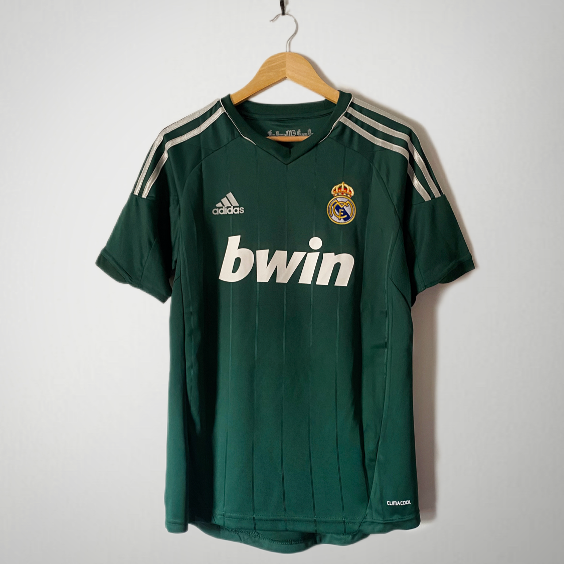 Real Madrid Retro Away Ozil #10