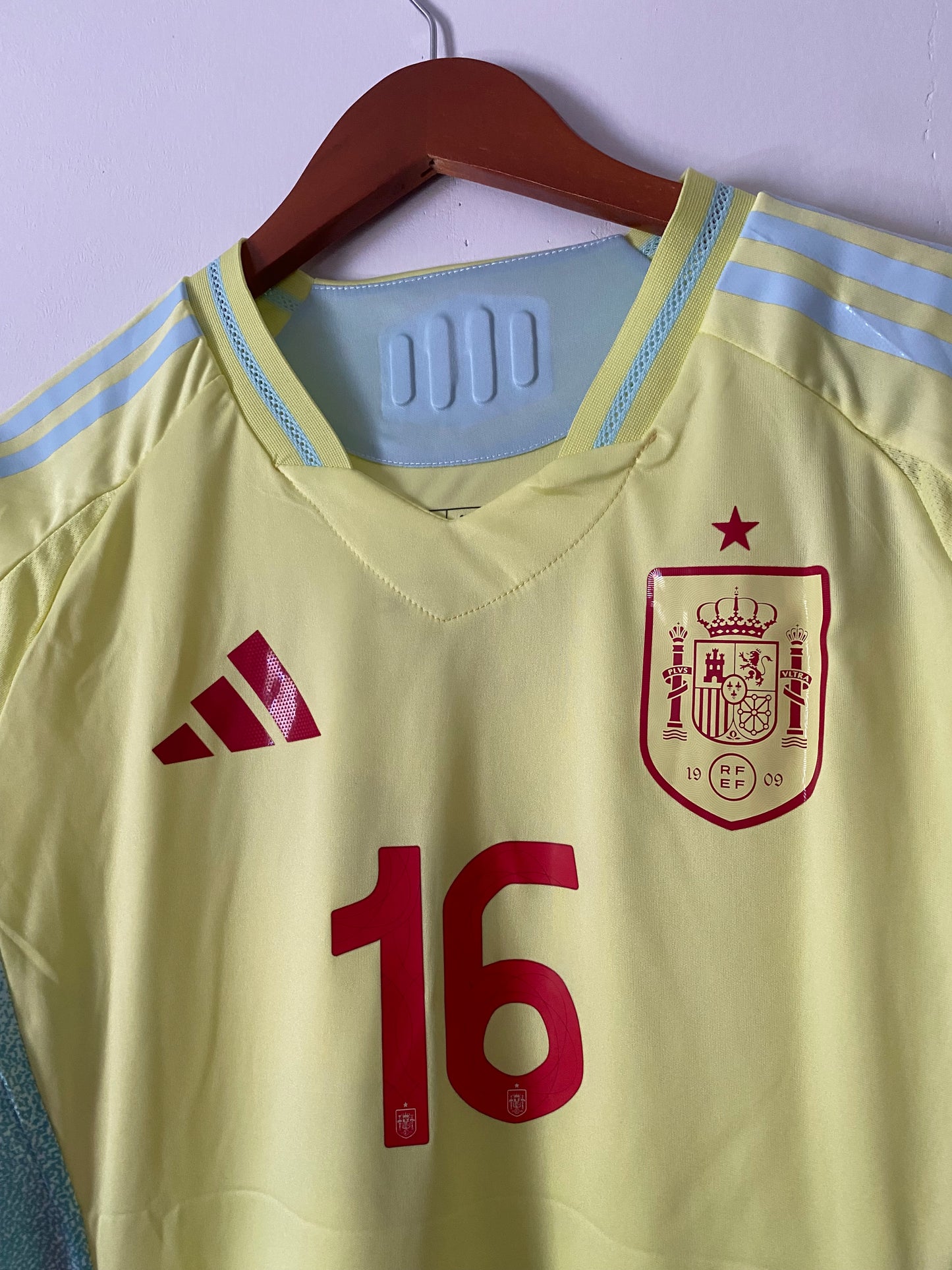 Spain 2024/25 Away Rodrigo #16