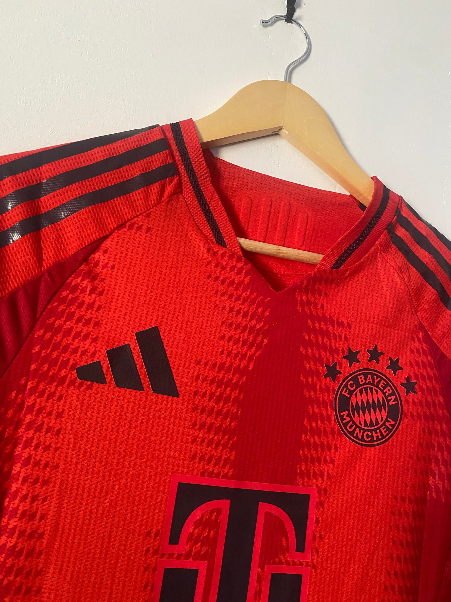 Bayern Munich 2024/25 Home Davies #19