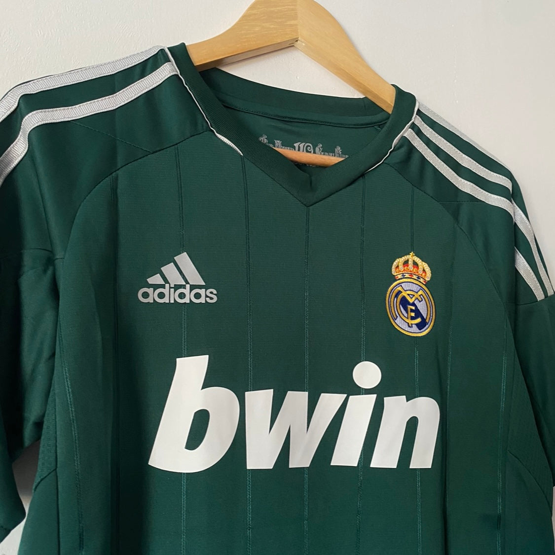 Real Madrid Retro Away Ozil #10