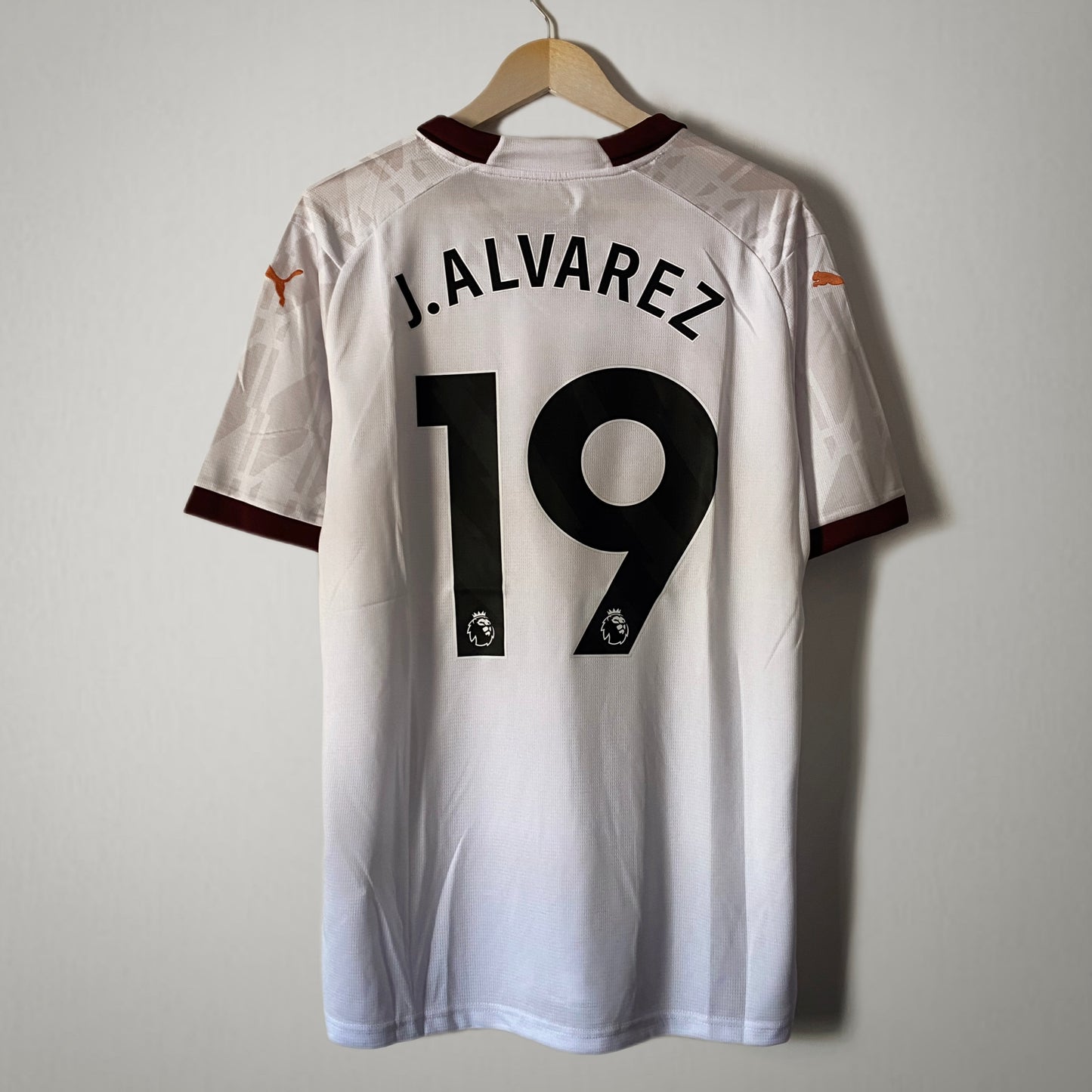 Manchester City 2023/24 Away Alvarez #19