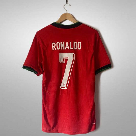 Player Version Portugal 2024/25 Home Ronaldo #7