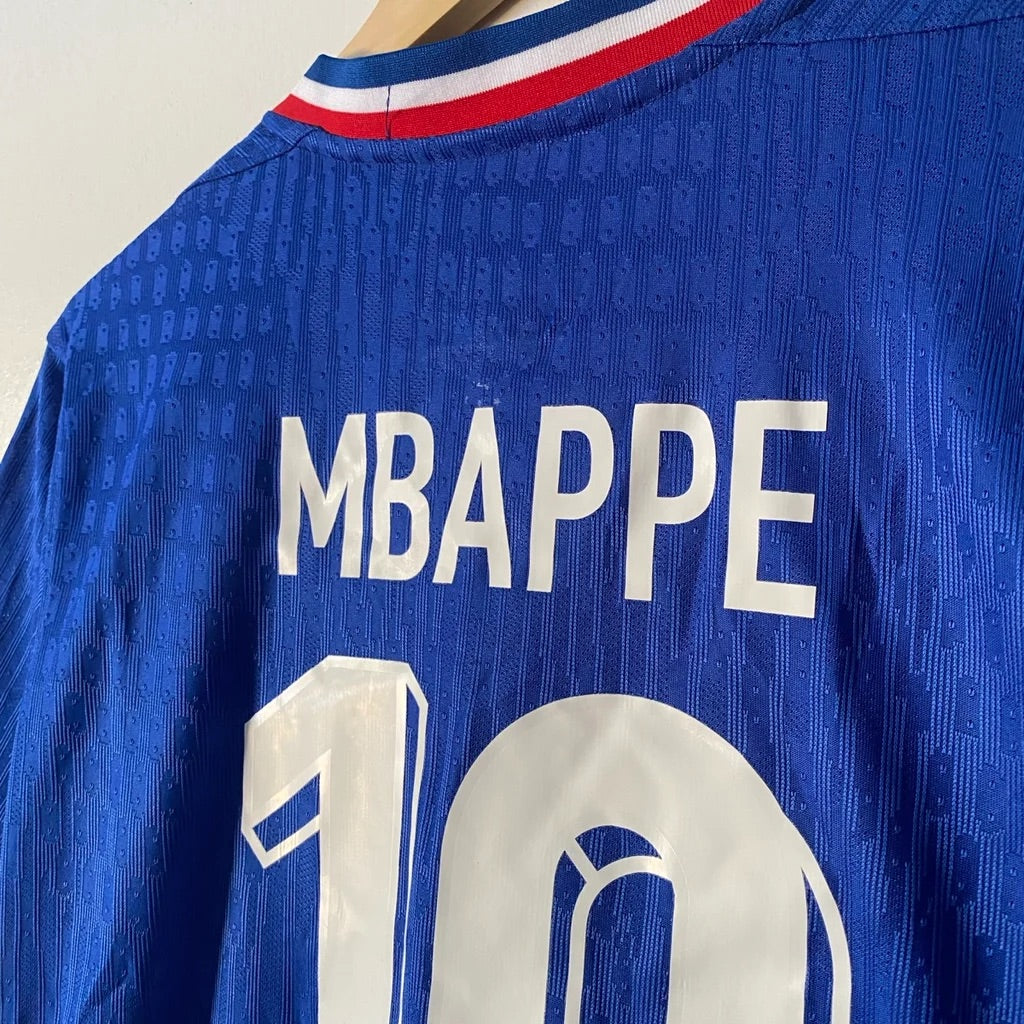 Player Version France 2024/25 Home Mbappe #10