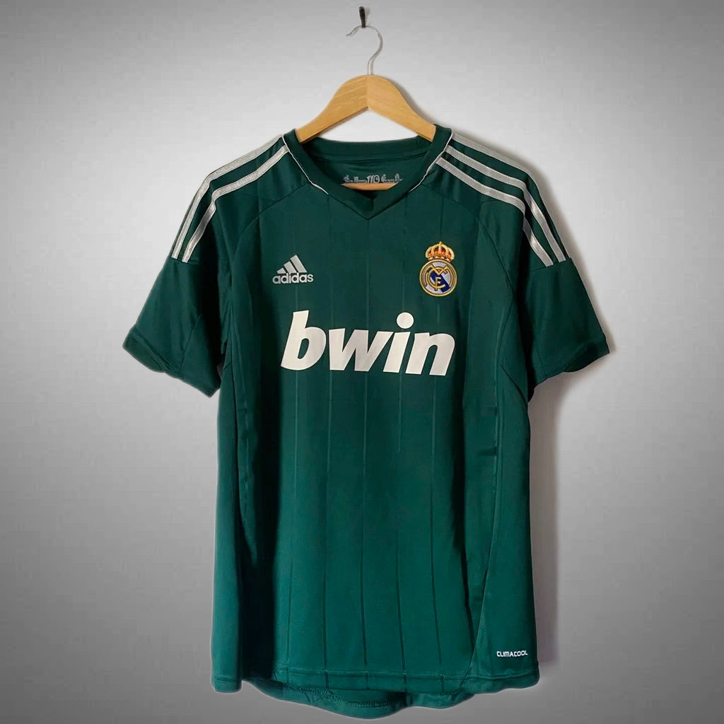 Retro Real Madrid Away Kaká #8