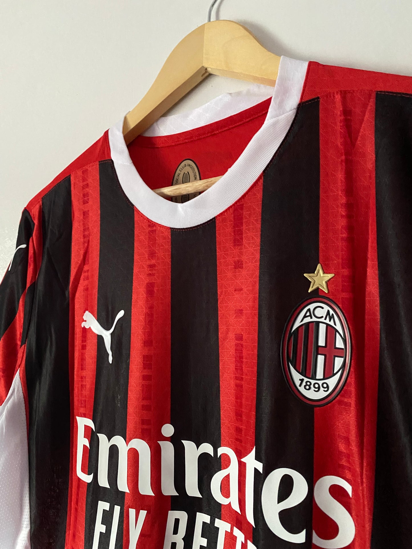 AC Milan 2024/25 Home Pulisic #11