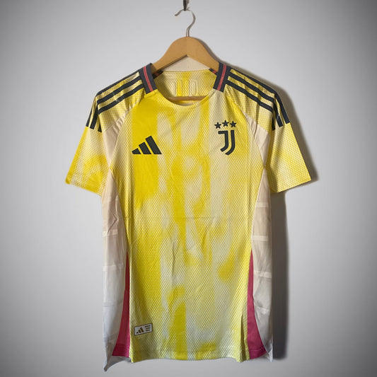 Juventus 2024/25 Away Jersey