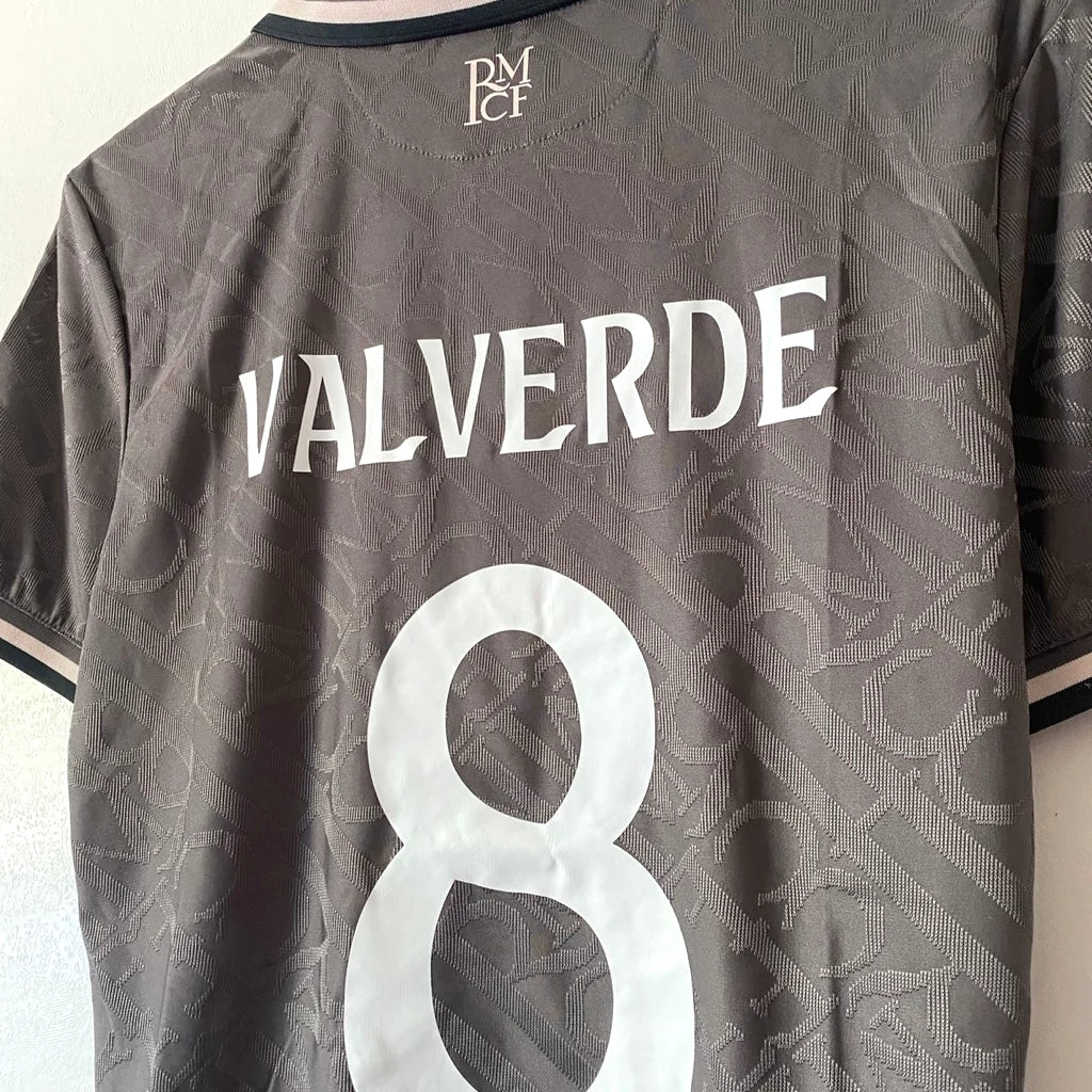 Player Version Real Madrid 2024/25 Third Valverde #8